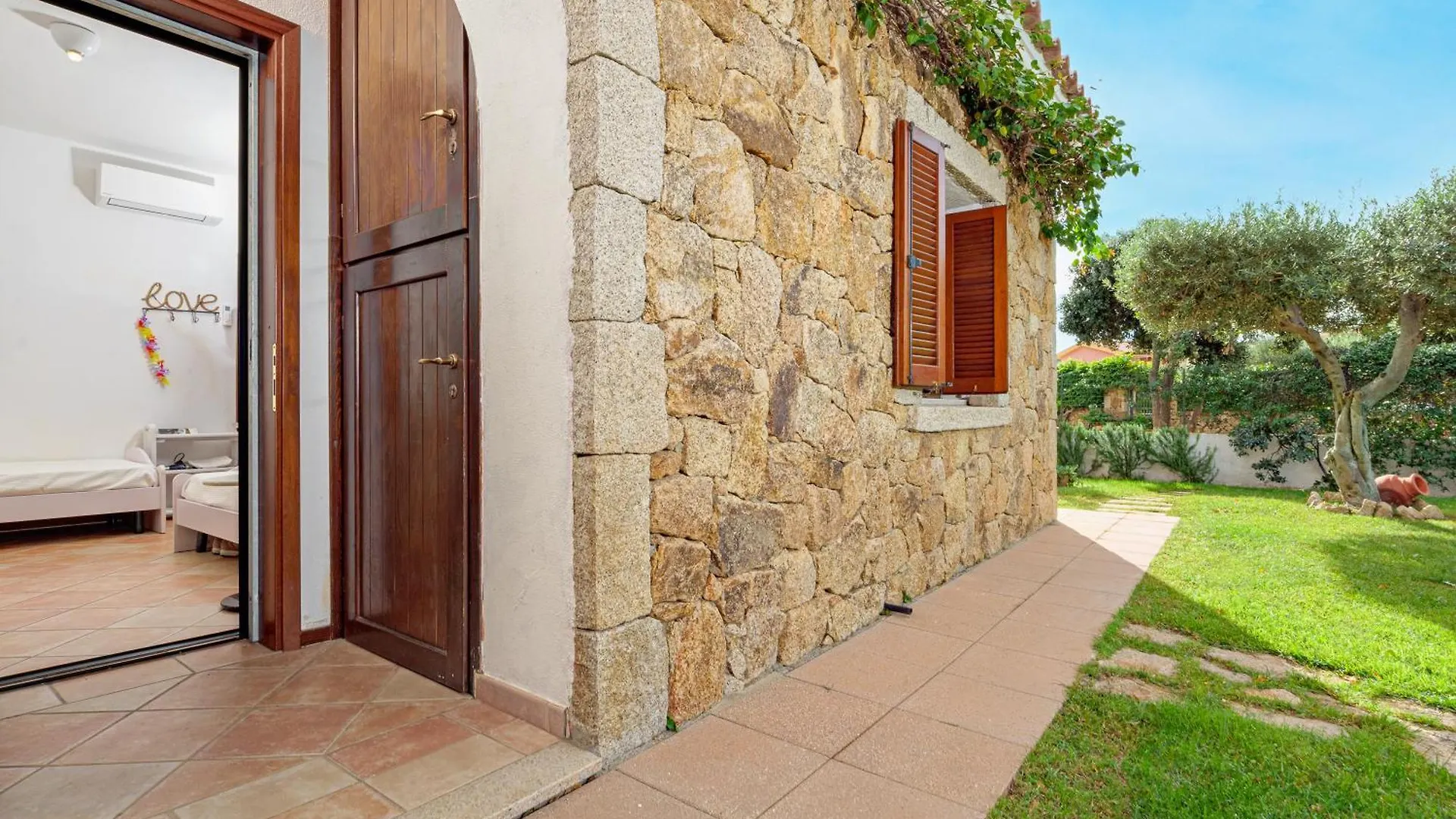 Villa Cedrino San Teodoro