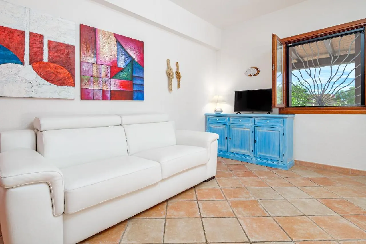 Villa Cedrino San Teodoro  Italien