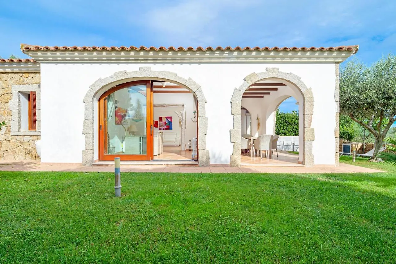 Villa Cedrino San Teodoro  0*, San Teodoro (Sardinia) Italien