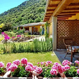 Li Teggi Turismo Rurale Bed & Breakfast